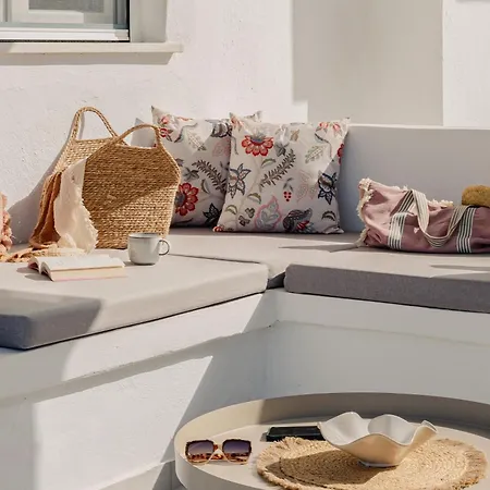 Long Island House, Beachfront Hanióti