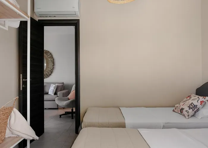 Long Island House, Beachfront Apartament Hanioti